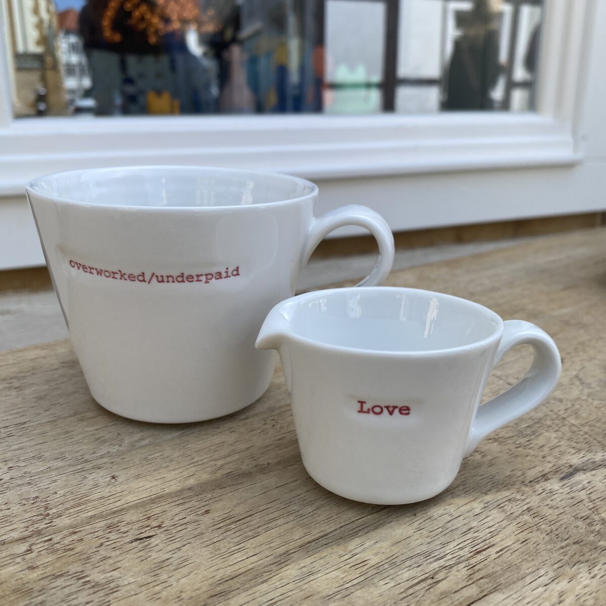 Keith-Brymer-Jones-Milchkännchen-Love-Ambientepg Milchkännchen "Love" – Bild 1