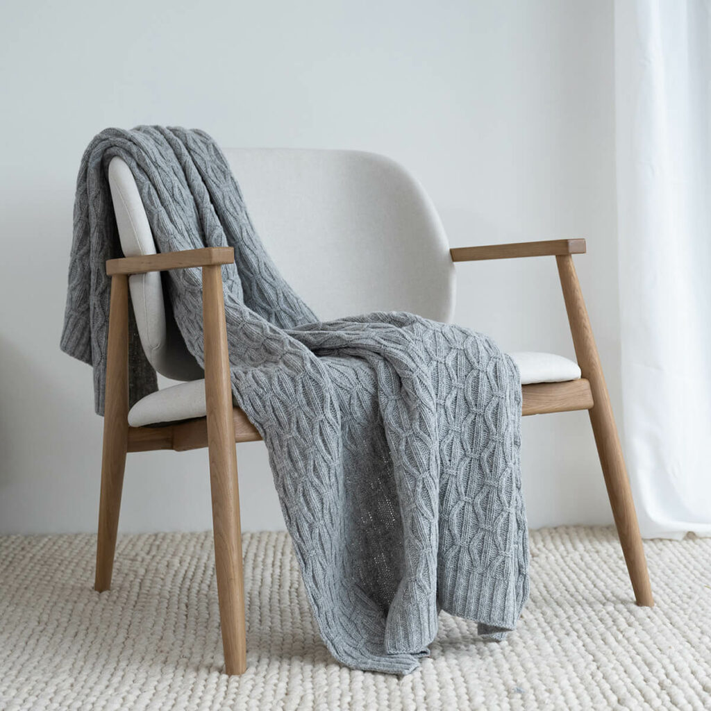 Moyha-Luxury-Blanket-Pattern-grey