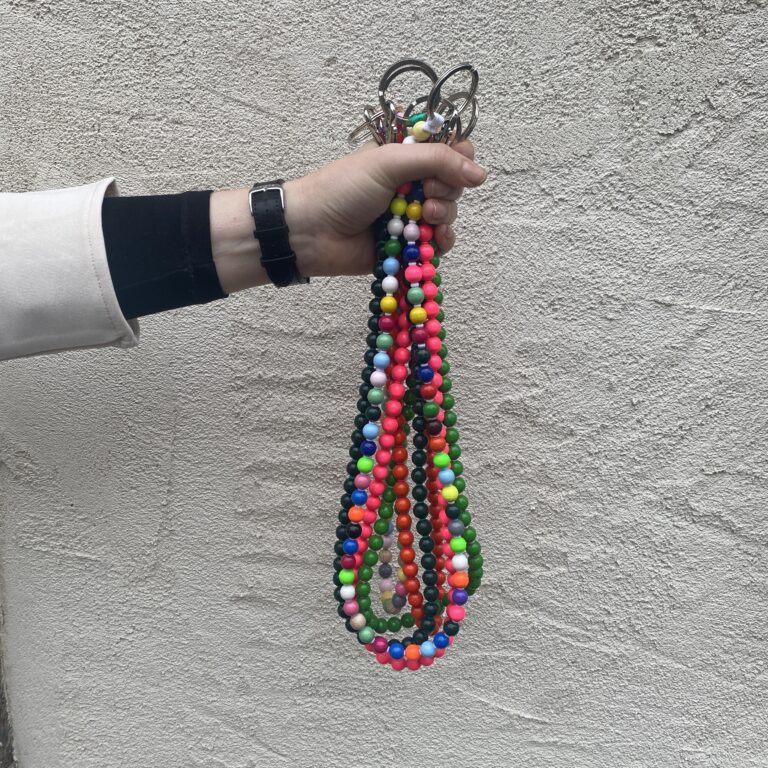 Perlenschlüsselband lang von Ina Seifart