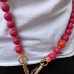 Handykette mit Holzperlen – Bild 7