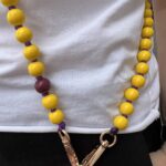 Handykette mit Holzperlen – Bild 8