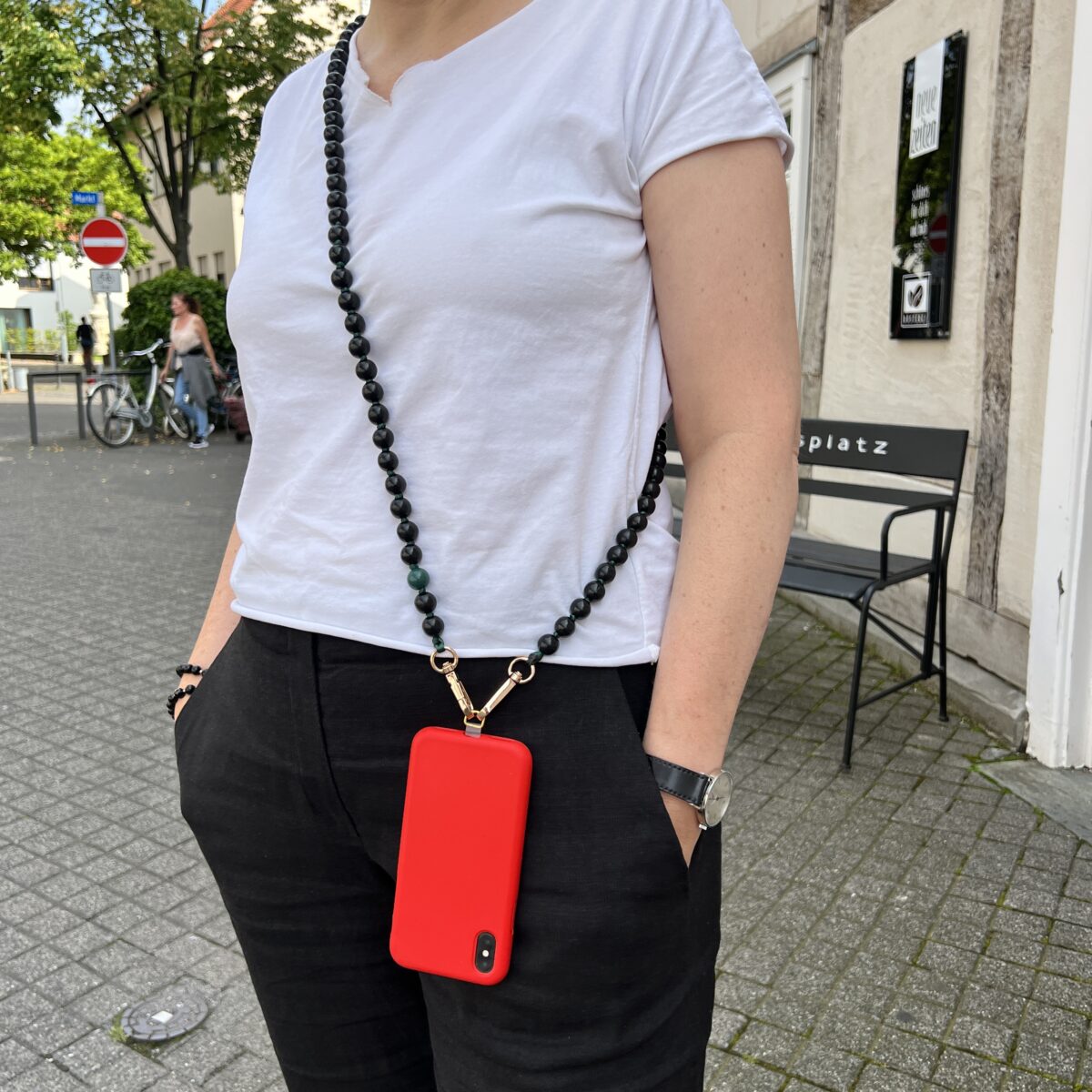 Handykette mit Holzperlen – Bild 14