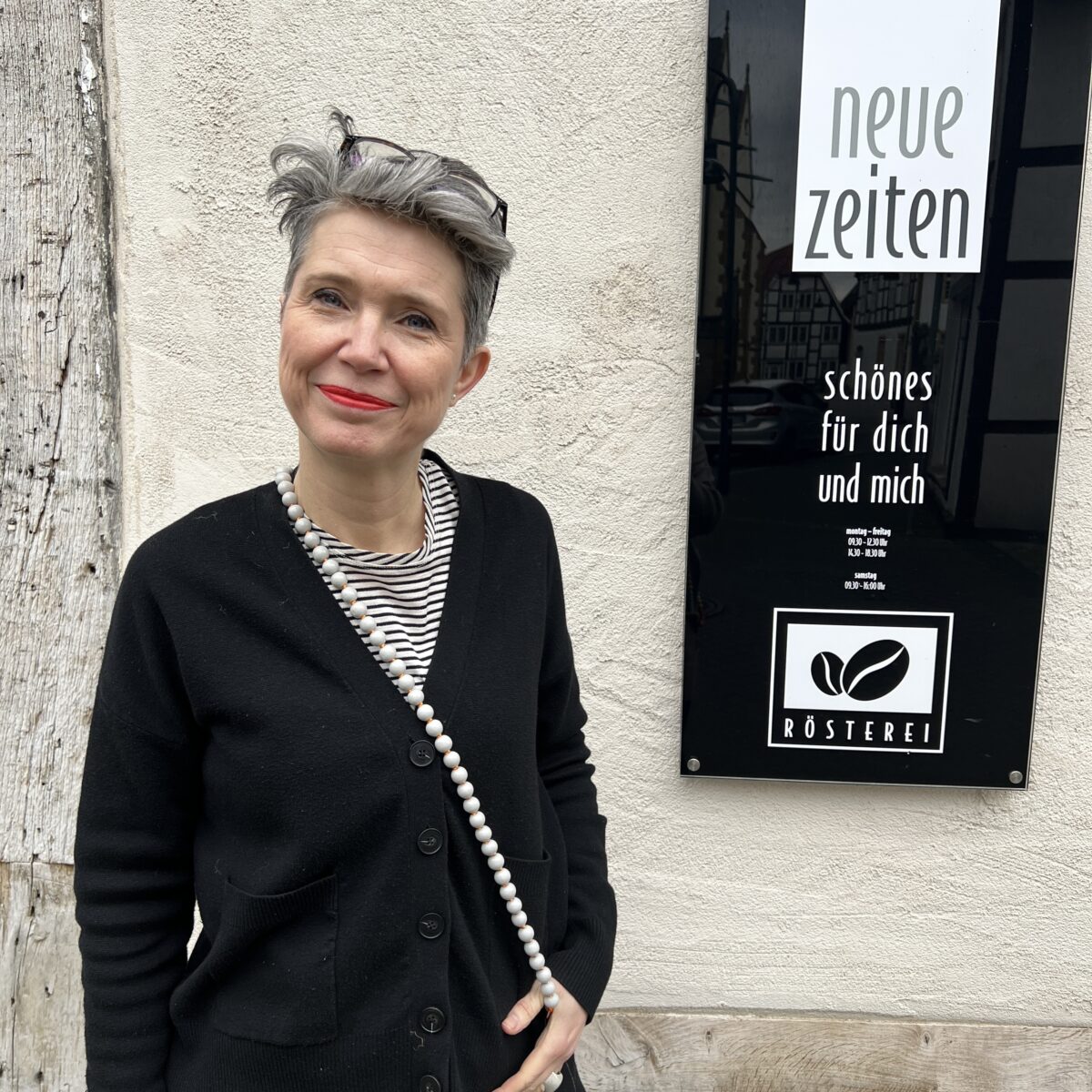 Handykette mit Holzperlen – Bild 22