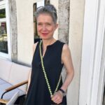 Handykette mit Holzperlen – Bild 25