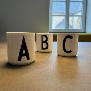 Design-Letters-Becher-Ambiente