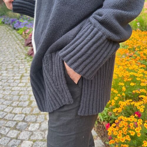 Hindahl&Skudelny-Kastenpullover-Schwarz-Weß-Detail2 Rollkragenpullover schwarz mit Streifen – Bild 5
