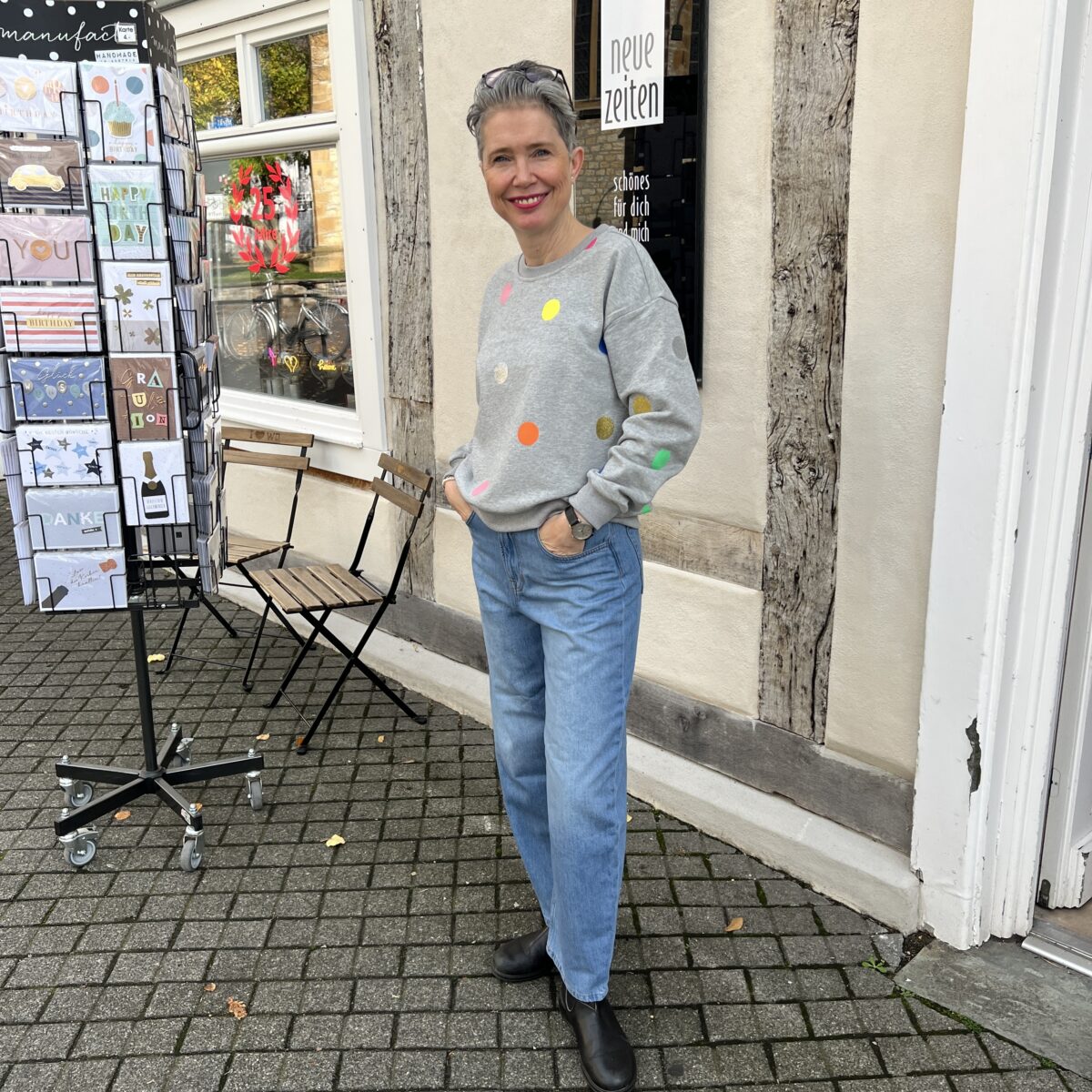 Sweatshirt mit Punkten – Bild 2