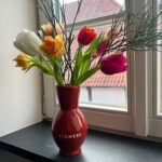 Rote Vase Flowers – Bild 2